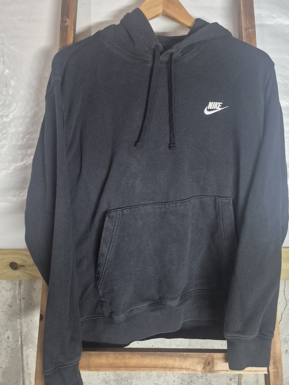 Nike Men's Black Pullover Hoodie Sweatshirt